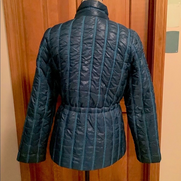 CAbi embroidered thin quilted puffer ski jacket jacket in teal - Picture 2 of 10